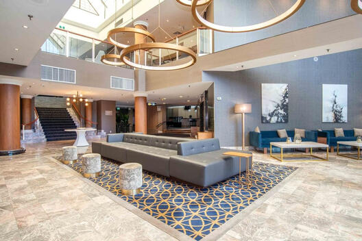 Sandman Sandman Mississauga Lobby